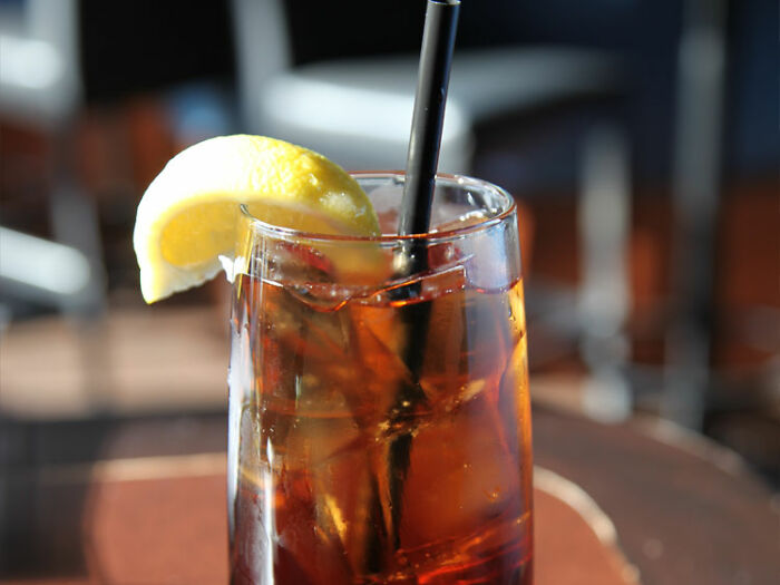 Woman Goes Viral With 50 ‘Socially Acceptable’ Things In The UK That Would Confuse Americans