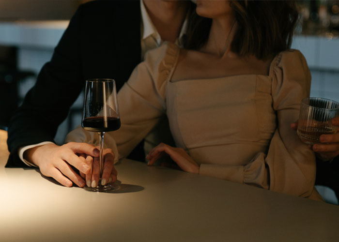 Guy Tells Wife About Her Husband&rsquo;s Affair Because It Was Interrupting His Sleep