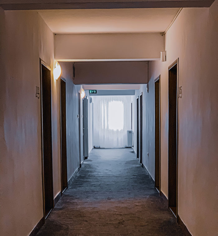 Guy Has Enough Of Neighbors Stealing His Wi-Fi And Ordering Pizza To His Address, Gets Petty Revenge