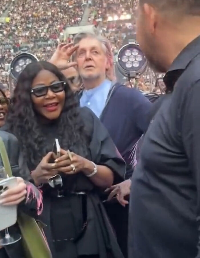 Vice President Kamala Harris Makes People React After Attending Beyoncé Show In A Gold Shirt Vice President Kamala Harris Makes People React After Attending Beyoncé Show In A Gold Shirt