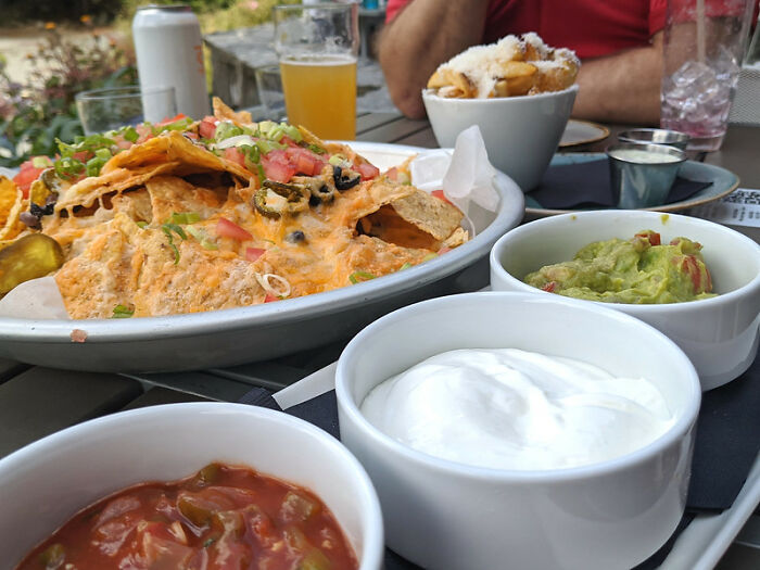 "Kylie Jenner Ramen 'Recipe'": 30 Stupid Food Trends Started On Social Media, According To Folks Online