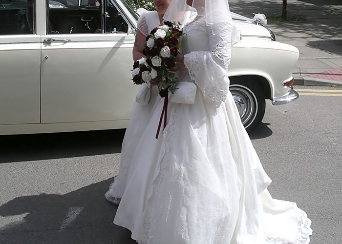 &ldquo;[Am I The Jerk] For Convincing My Girlfriend Not To Wear A White Dress On Our Wedding Day?&rdquo;