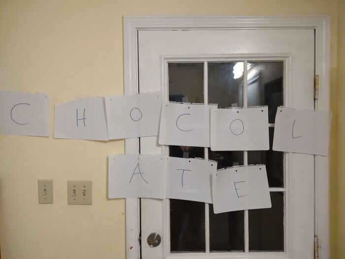 My Daughter Is Selling Chocolate For A Fundraiser. I Told Her To Leave Me A Note To Remind To Grab A Box To Sell At Work. This Is What I Woke Up To