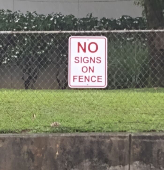 Hilarious-Useless-Unsuccessful-Unpopular-Signage