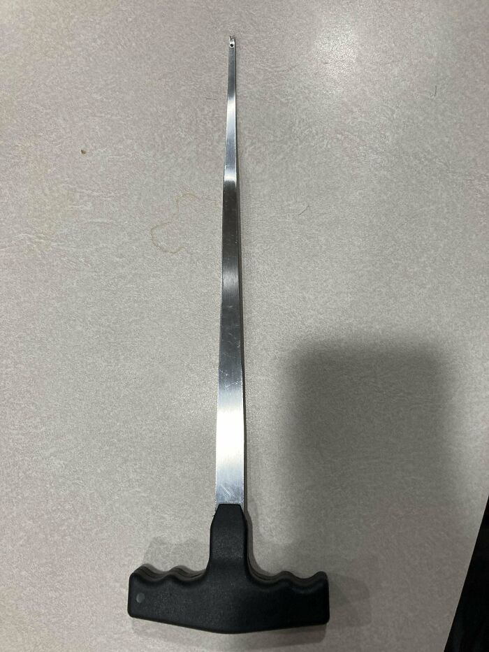 My Wife Found This Tool In Her Car After Getting The Brake Master Cylinder And Booster Replaced. Although It Could Have Been There Before That. It’s About 18” Long And Has Some Kind Of Small Prong At The End