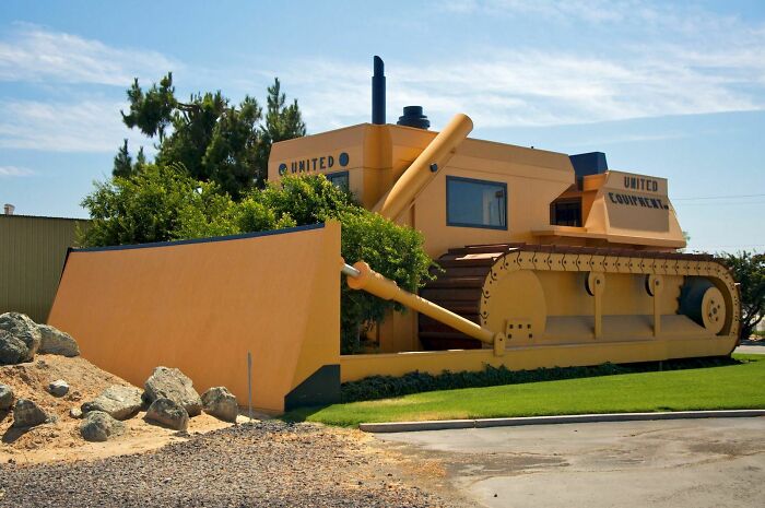 Building Shaped Like A Bulldozer; Turlock, Ca