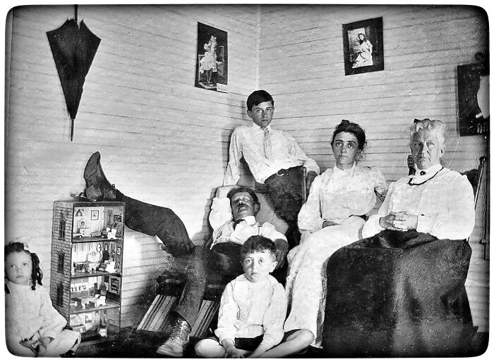 In 1903 My Great Grandparents Family Went On Holiday From Long Island To Florida. In A Journal They Wrote Several Times About The Heat. You Can Almost Feel Their No-Ac Exhaustion In This Photo