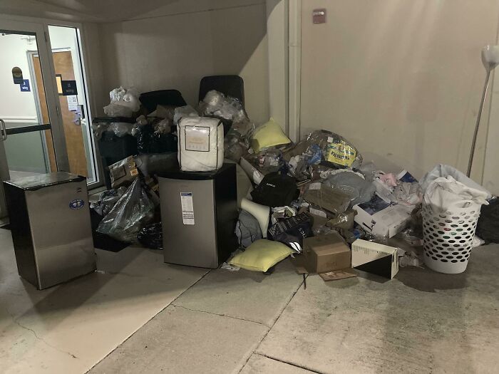 The Sheer Amount Of Stuff That Could Be Recycled Or Donated At The End Of The Semester That’s Just Tossed Out