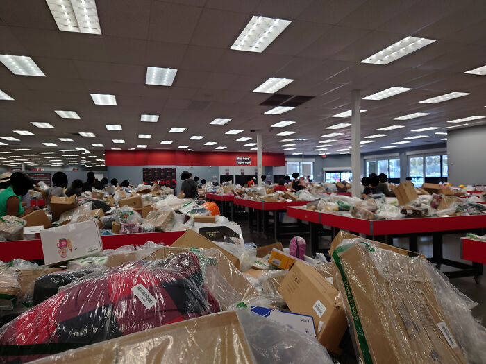 A Store To Purchase Amazon Return Items