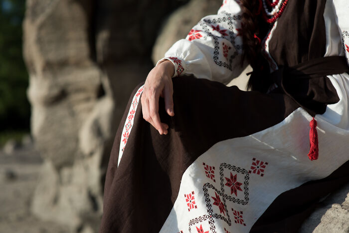 New Mural "Nezlamna" Set To Commemorate The Strength Of The Ukrainian People (16 Pics)