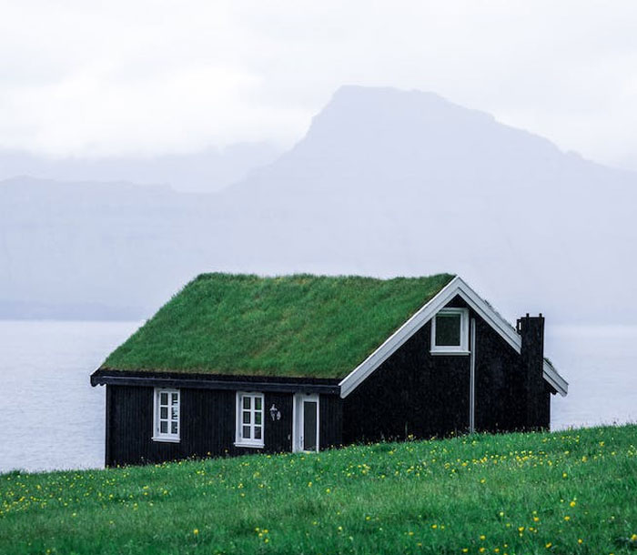 26 People Share The Biggest Financial Mistakes They've Seen Someone Make