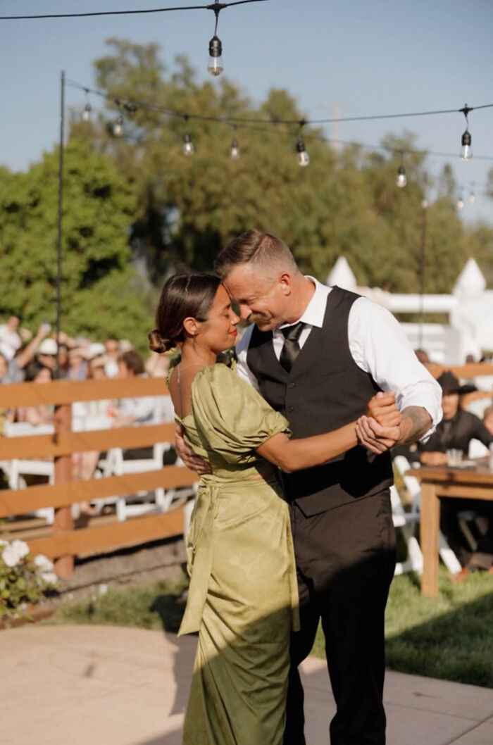 Bride Gives Parents The First Dance They Didn&rsquo;t Have