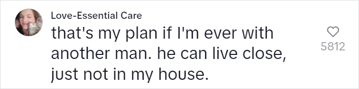 Woman Breaks Down Her Unconventional Living Arrangement With Her Partner, And People Have Thoughts