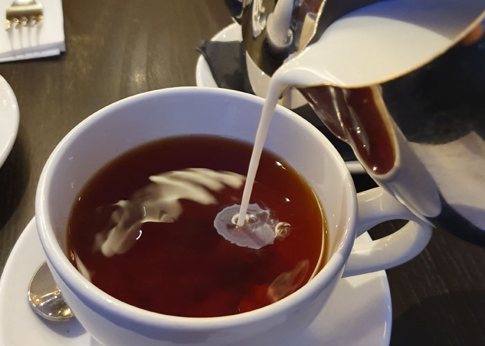 Woman Goes Viral With 50 ‘Socially Acceptable’ Things In The UK That Would Confuse Americans