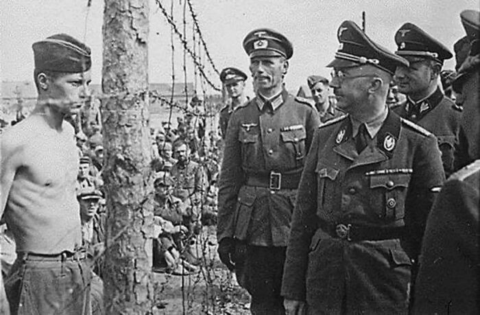 Powerful-Historic-Pictures