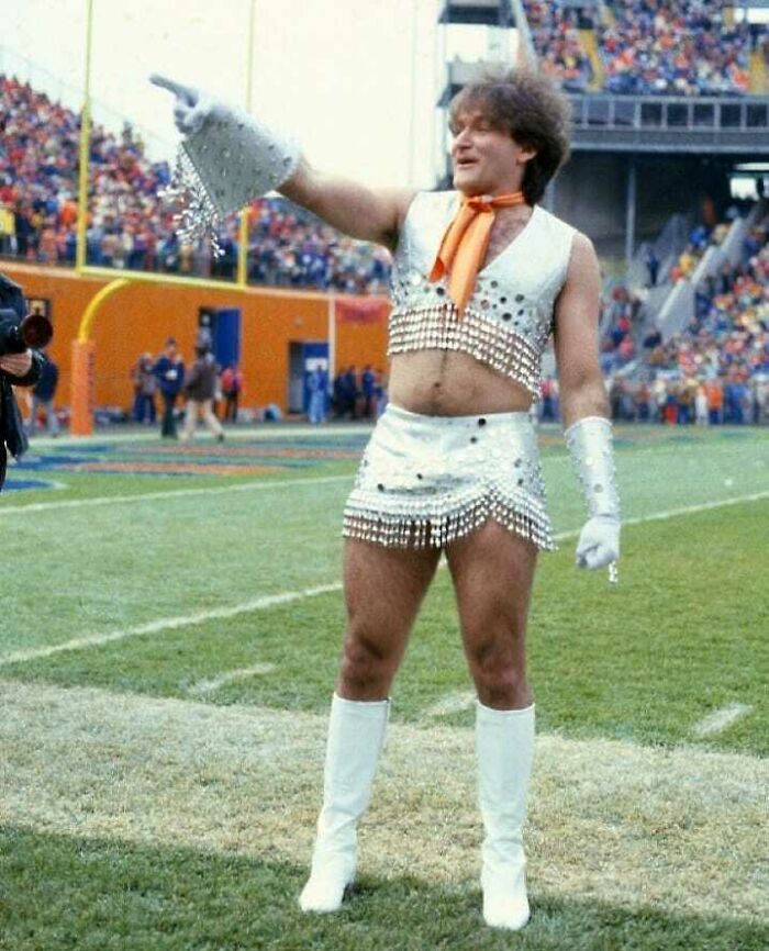 50 Incredible History Moments That Were Caught On Camera Decades Ago