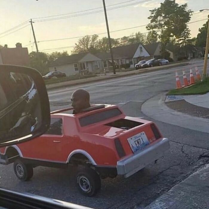 30 "Cursed Images" That Give Off An Uneasy Vibe, As Shared By This Instagram Page