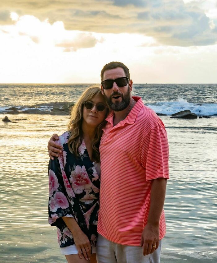 Jennifer Aniston Reveals That Adam Sandler And His Wife Send Her Flowers Every Mother's Day