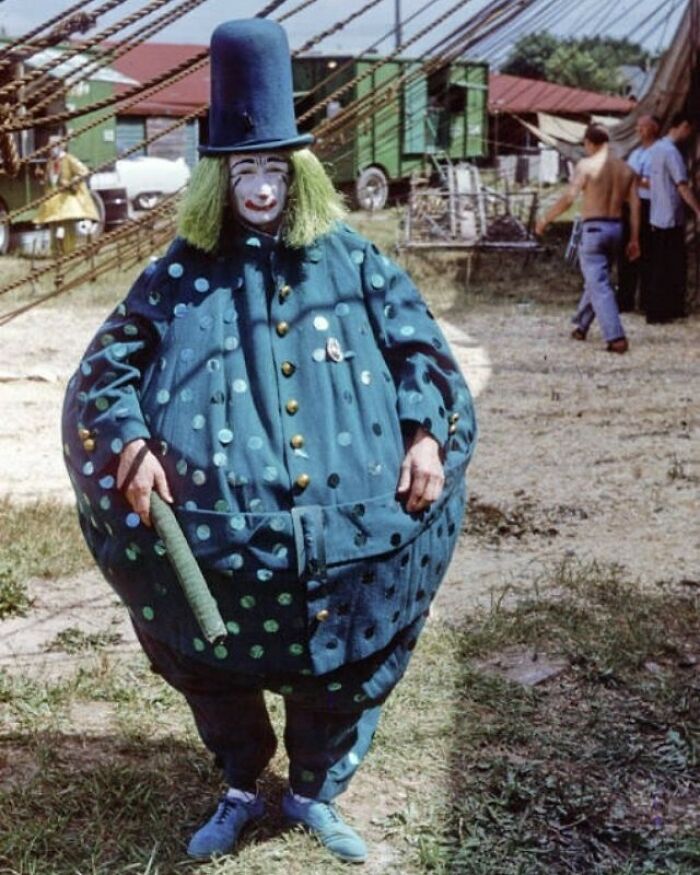 The Braathens, Sverre And Faye, Were Active And Avid Circus Fans And Collectors