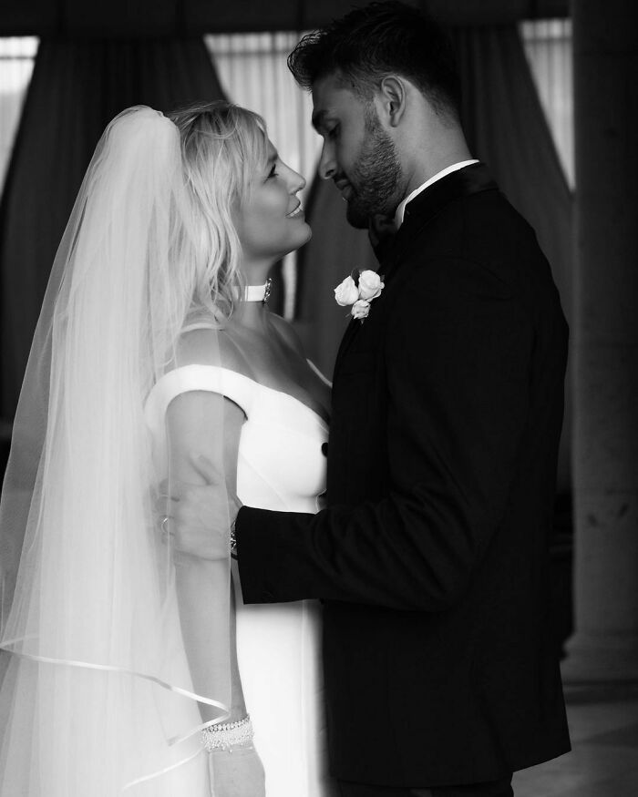 &ldquo;Saw This Coming&rdquo;: Britney Spears And Her Husband Split After 1 Year Of Marriage