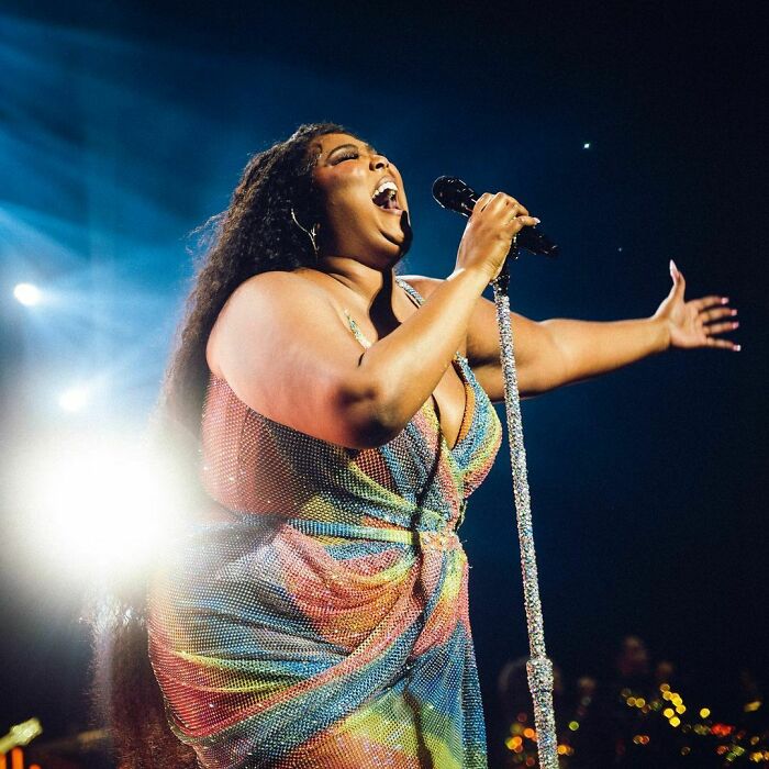 “My Soul Is Crushed”: Fans React As Lizzo Accused Of Harassment And Weight-Shaming “My Soul Is Crushed”: Fans React As Lizzo Accused Of Harassment And Weight-Shaming