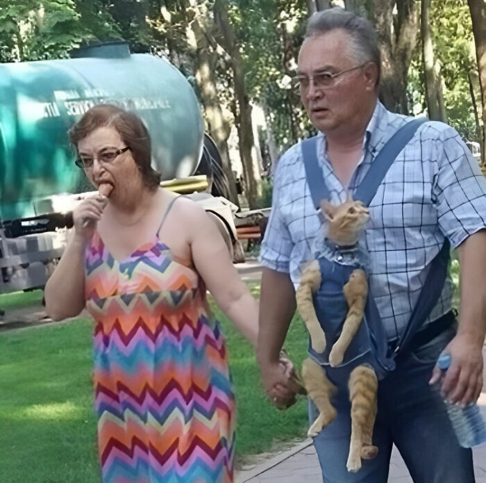 30 Pics That Raise More Questions Than Answers, Posted By "Images That Need More Context"