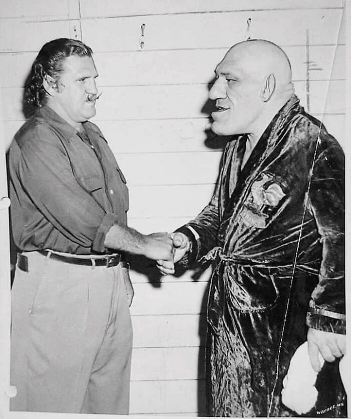 50 Incredible History Moments That Were Caught On Camera Decades Ago