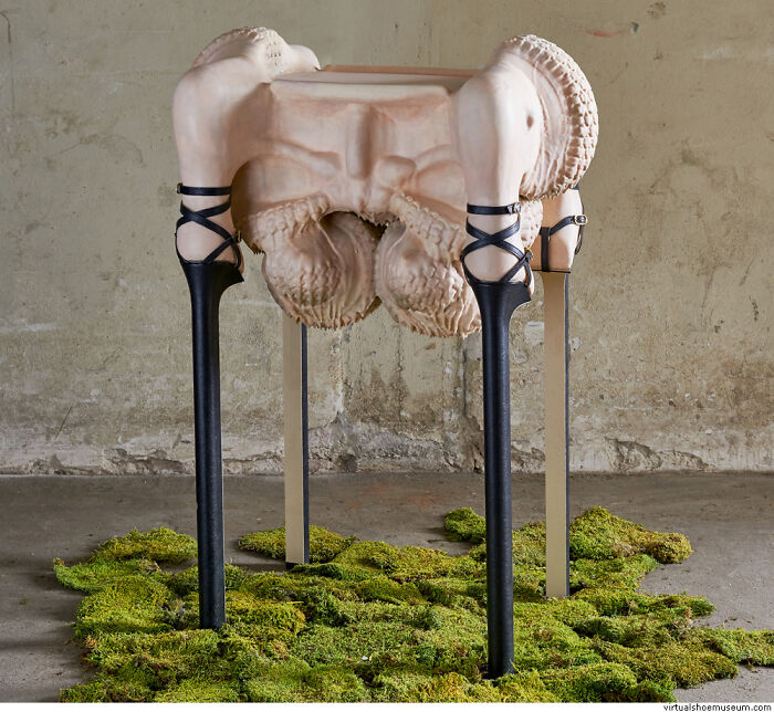 Jennie By Dae UK Kim