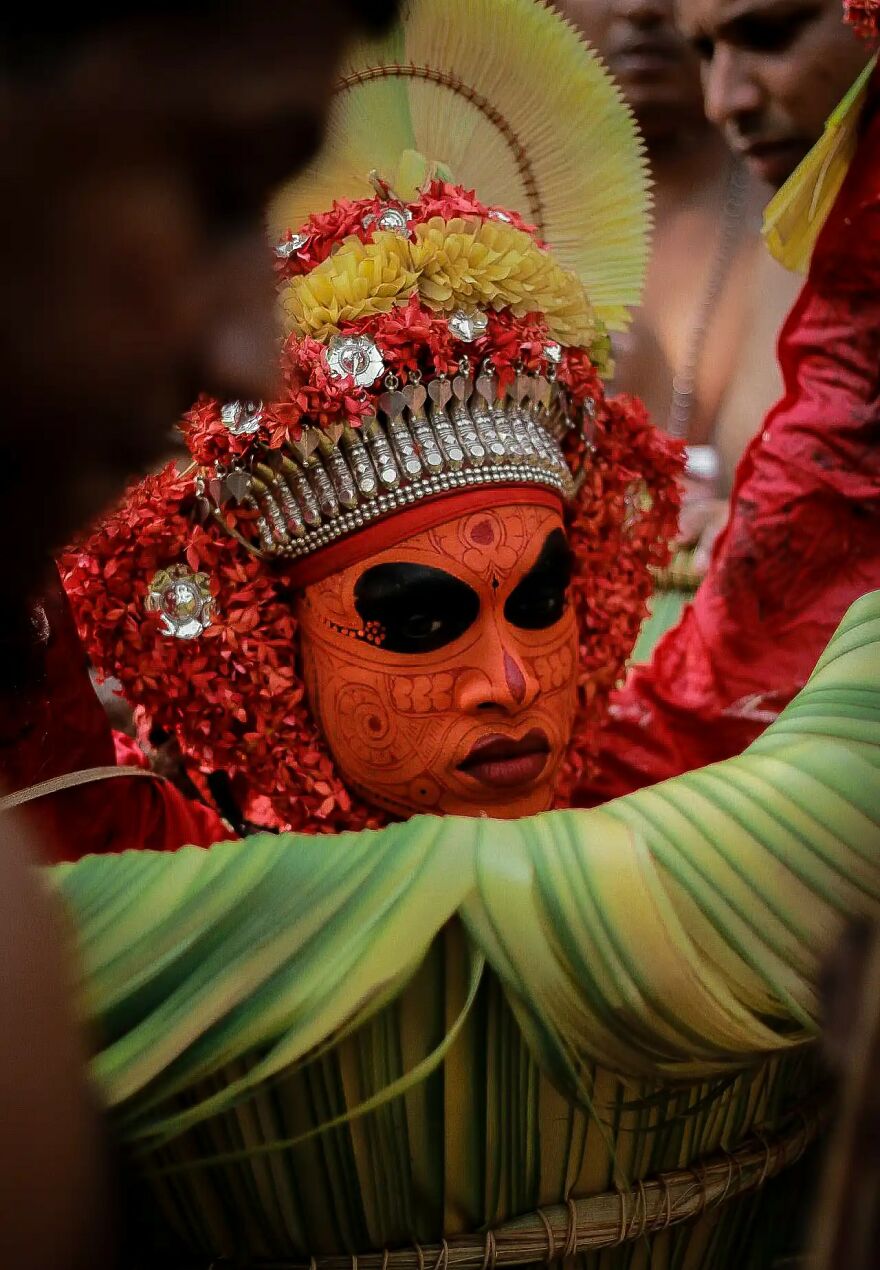 I Found A Different Type Of Art Form Known As 'Theyyam'