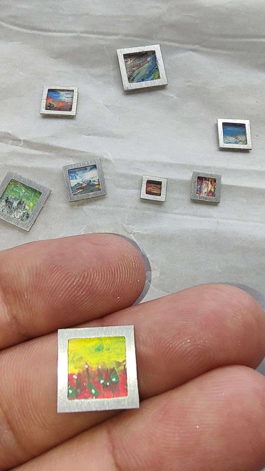 I Make Micro Paintings (9 Pics)
