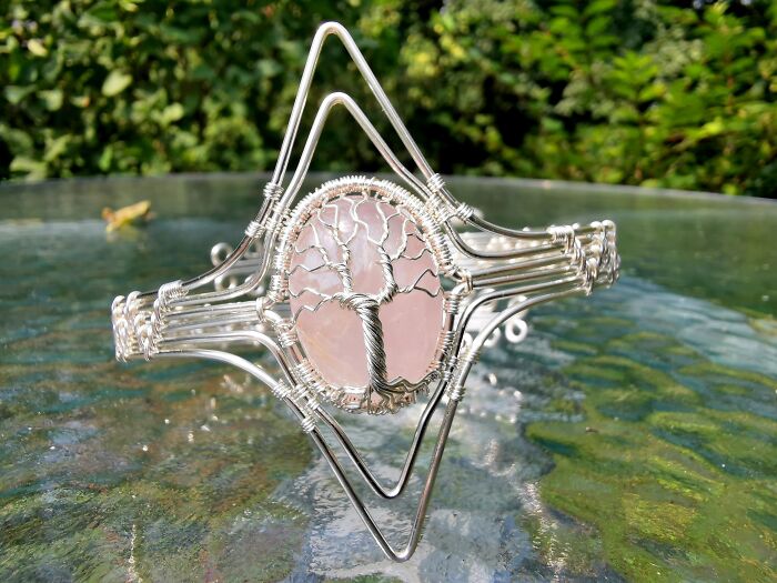 I Used Ten Meters Of Wire To Make This Piece Of Jewelry (8 Pics)