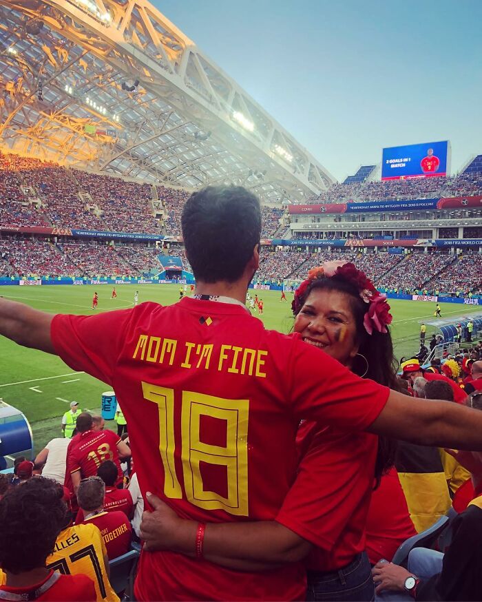 "Mom I'm Fine", The Instagram Account That Serves To Calm The Mother(New Pics)