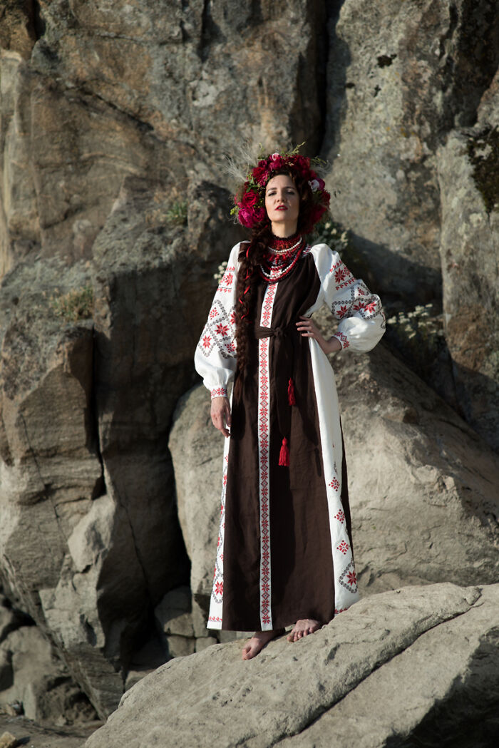 New Mural "Nezlamna" Set To Commemorate The Strength Of The Ukrainian People (16 Pics)