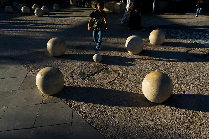 Photographer Takes To The Streets Capturing Unlikely Coincidences