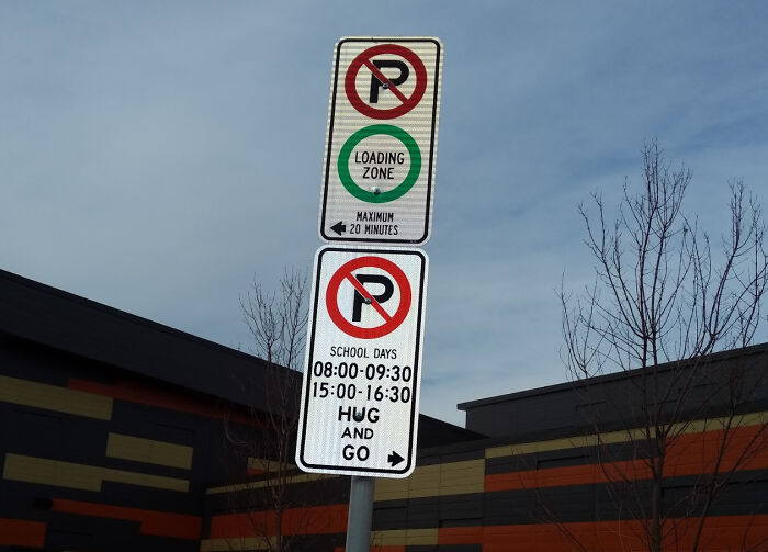 School Zone In Calgary, Canada - Hug And Go