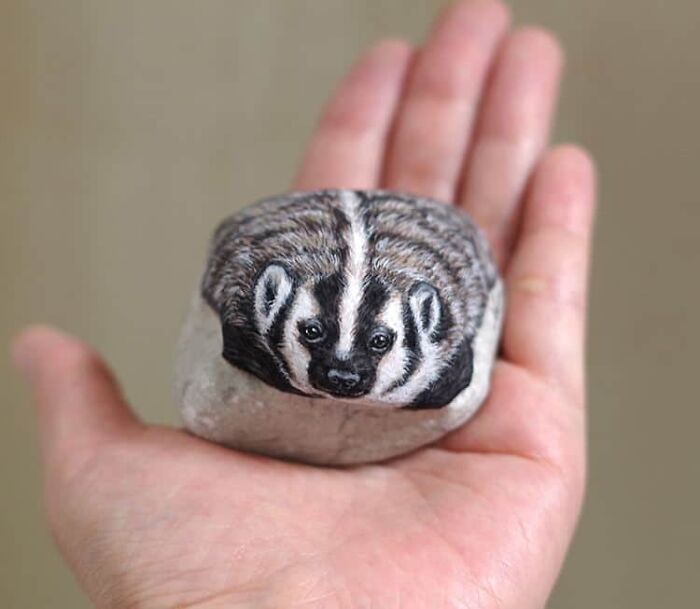 Japanese Artist Turns Stones Into Tiny Animals And They&rsquo;re Extremely Adorable