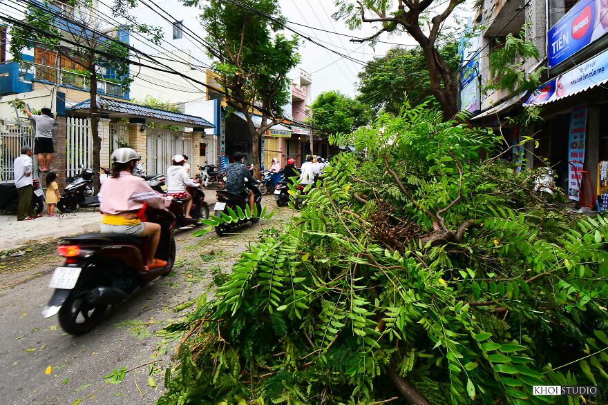 I Documented People Racing Against Time Before Typhoon Noul Hit Da Nang City In Vietnam