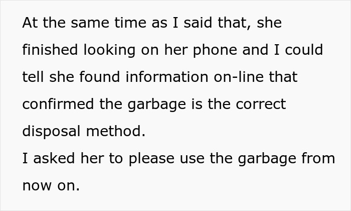 Dad Asks 19YO To Stop Flushing Tampons Down The Toilet Due To Possible Plumbing Issues, Drama Ensues Dad Asks 19YO To Stop Flushing Tampons Down The Toilet Due To Possible Plumbing Issues, Drama Ensues