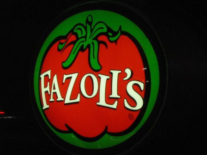 “Their Kitchen Is Comprised Entirely Of Microwaves”: 30 Of The Absolute Worst Chain Restaurants