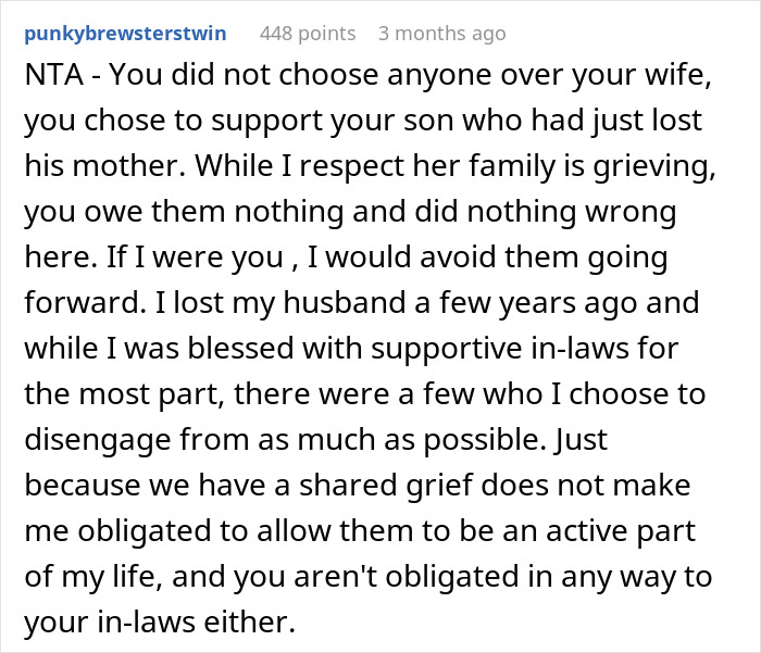 Family Drama Kicks Off When Dad Sits Together With &lsquo;Disowned&rsquo; Gay Son At Wife&rsquo;s Funeral