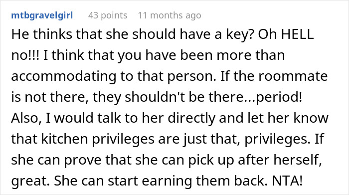 &ldquo;Your House, Your Rules&rdquo;: The Internet Backs This Person For Banning Roommate&rsquo;s GF From The Kitchen
