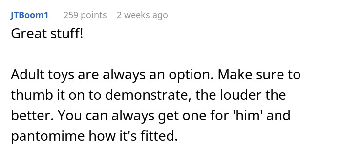 Woman Makes Sure The New Purse Check Rule At Work Makes Her Boss Very Uncomfortable