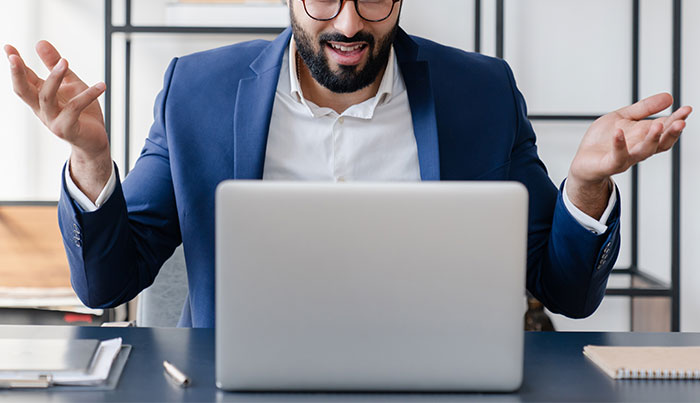 Woman Makes An Honest Glassdoor Review After Company Screws Her Over, They Demand She Delete It