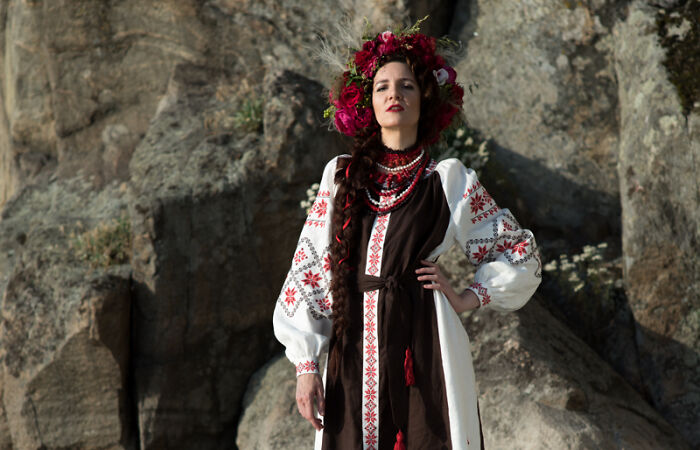 New Mural “Nezlamna” Set To Commemorate The Strength Of The Ukrainian People (16 Pics)