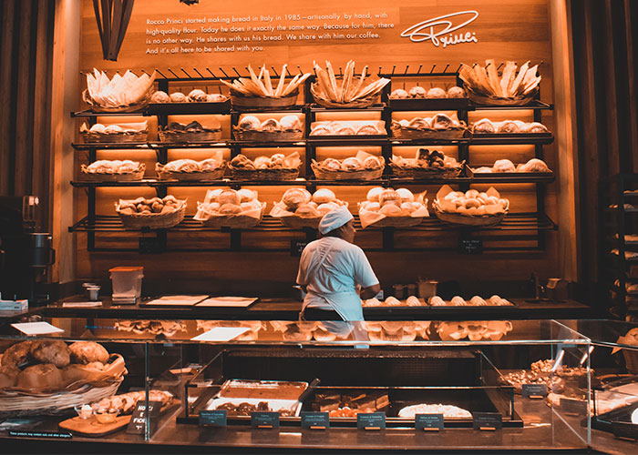 Jerk Boss Denies Teen A Day Off After Her Best Friend Died, So She Maliciously Complies