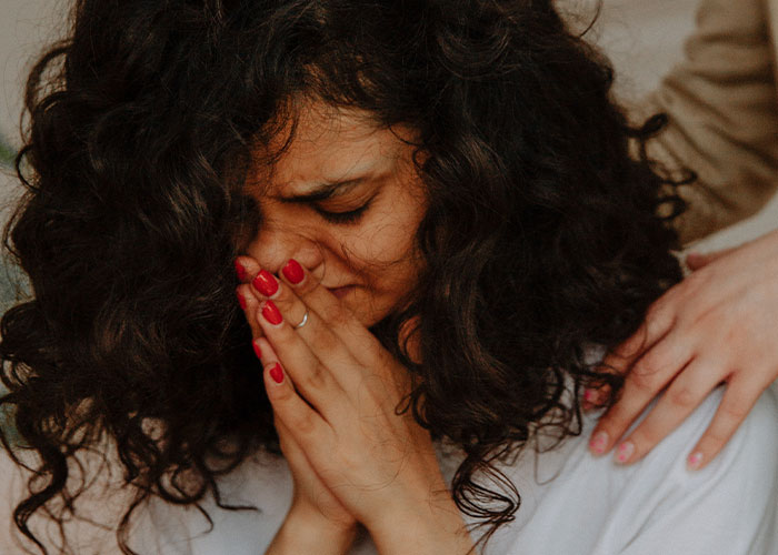 Jerk Boss Denies Teen A Day Off After Her Best Friend Died, So She Maliciously Complies