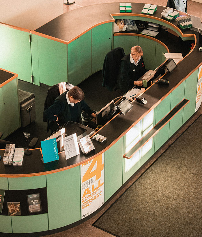 Boss Demands A Doctor’s Note To Allow This Cashier To Drink At The Register, Doc Doesn’t Hold Back Boss Demands A Doctor’s Note To Allow This Cashier To Drink At The Register, Doc Doesn’t Hold Back