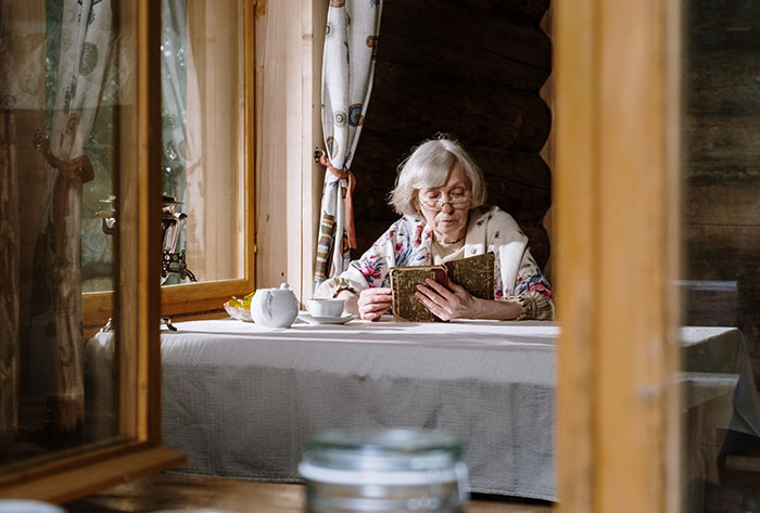 Entitled Neighbor Thinks He Has The Right To Grandma's Will And Inheritance, Gets Laughed At