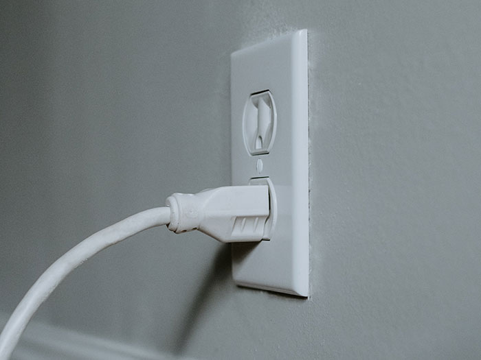 “Babies Below 6 Months Shouldn’t Drink Water”: 50 Facts That Really Should Be Common Knowledge