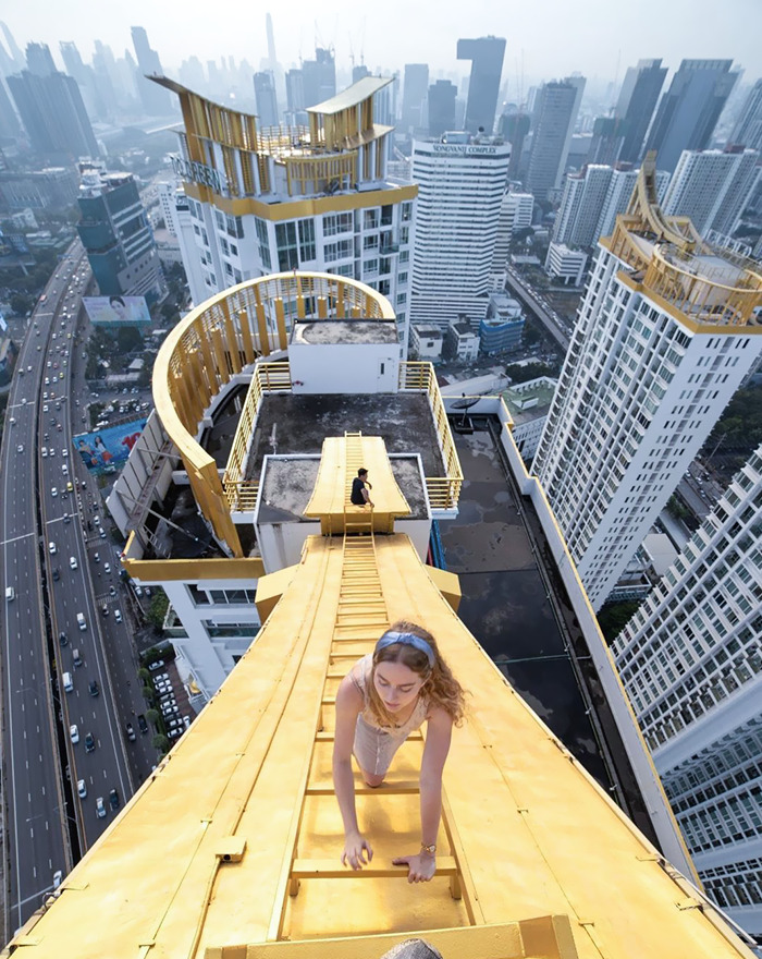 That's A Really Nice Rooftop To Climb